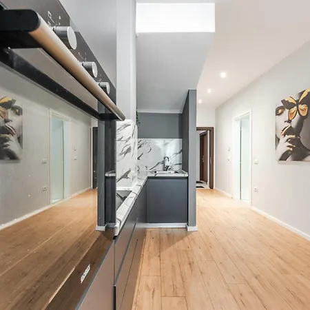 Apartment Beautiful Center *