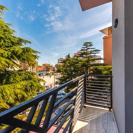 Apartment Beautiful Center *